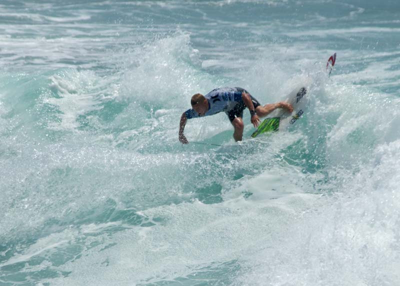 BGinsberg_2009-07-26_US Open of Surfing_Finals_Mick Fanning_02_LR