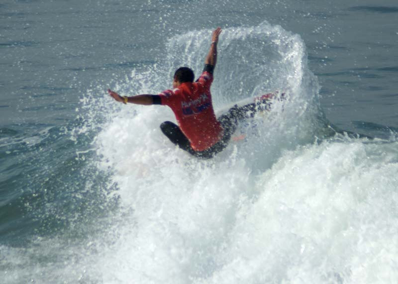 BGinsberg_2009-07-26_US Open of Surfing_Michel Bourez_01_LR